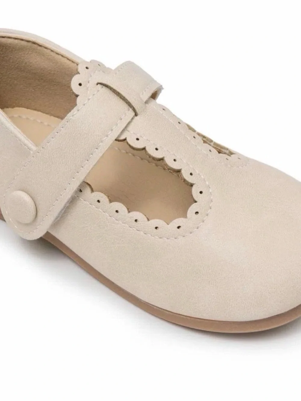 Girls Beige T-Strap Mary Jane Dress Shoes Scalloped Trim Size 28 EU Kids
